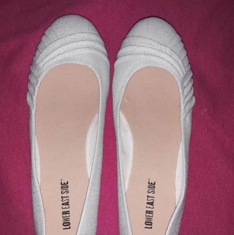 Womens flat shoes